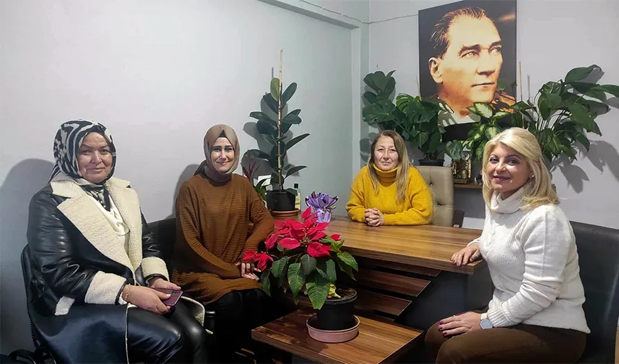 Kozlulu AK Kadınlardan, Çınar’a kutlama ziyareti...