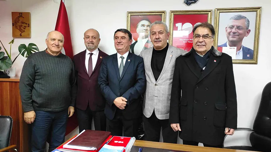 CHP’liler kenetlendi...