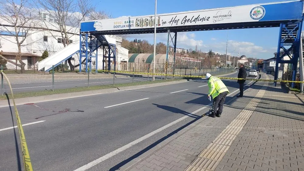 Üst geçidi kullanmayınca canından oldu...