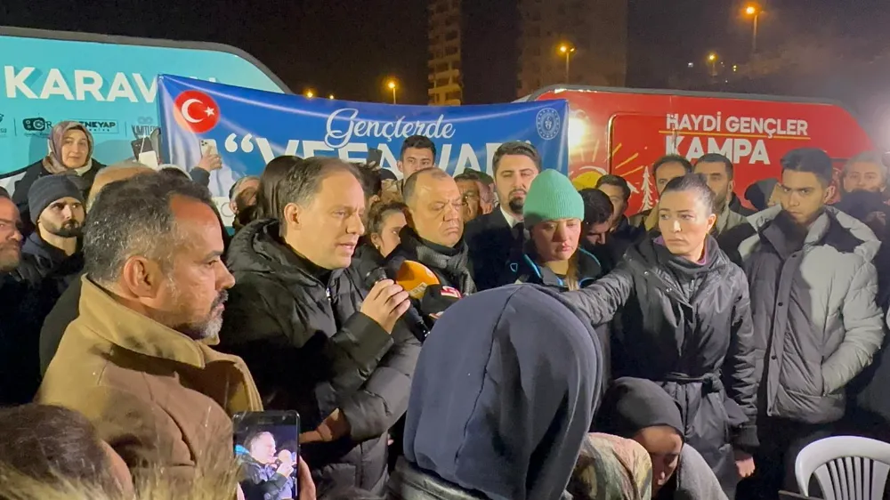 Bir yıl sonra bir kez daha buradayız...