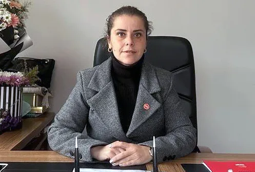 Merve Arslan, Milli Şairi andı...