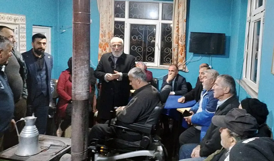 YRP’liler Gücek’e çıkarma yaptı...