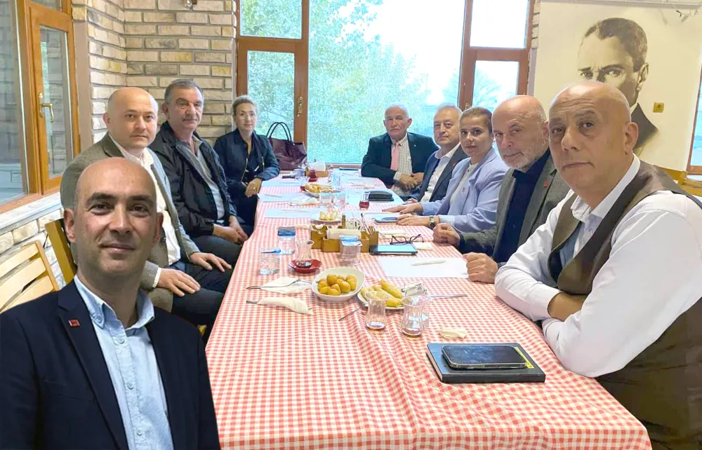 CHP’de altı ilçe başkanından Devrim Dural’a tam destek...