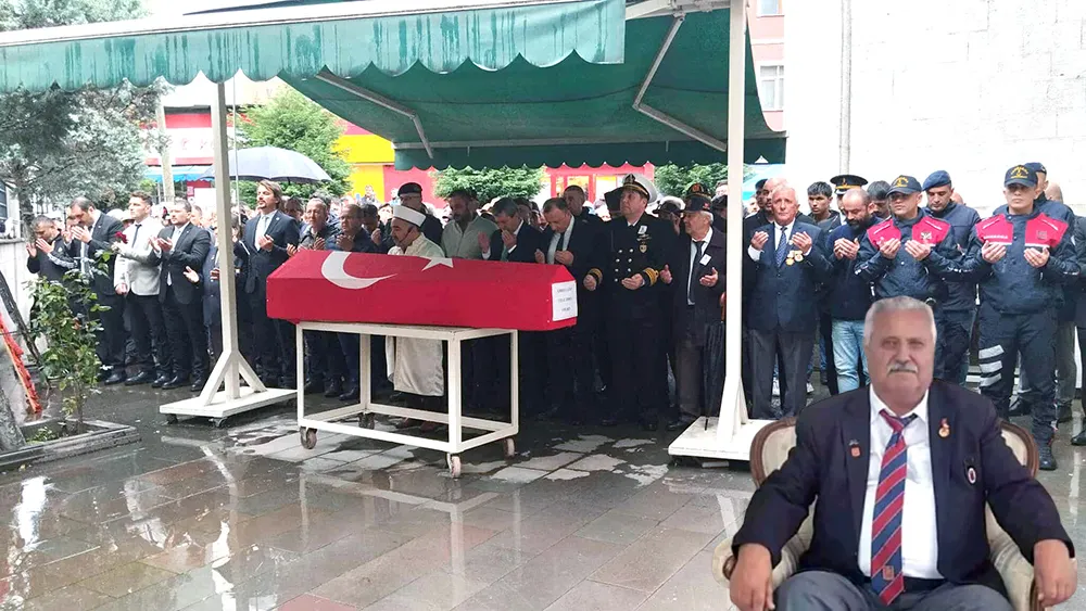 Kozlulu Kıbrıs Gazisi Celal Dibek törenle toprağa verildi