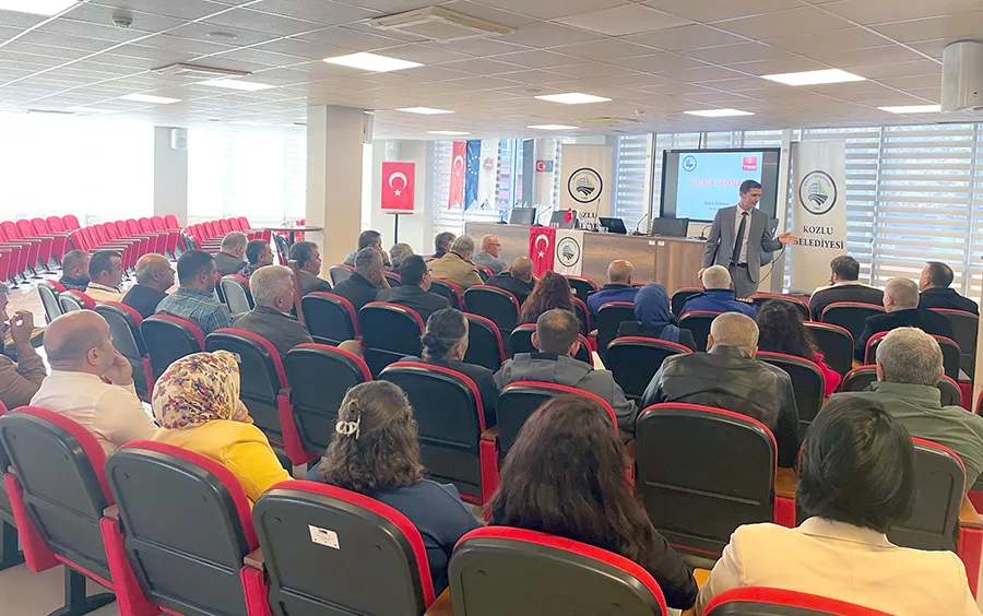 Kozlu Belediyesi personeline ‘Halkla İlişkiler’ eğitimi verildi