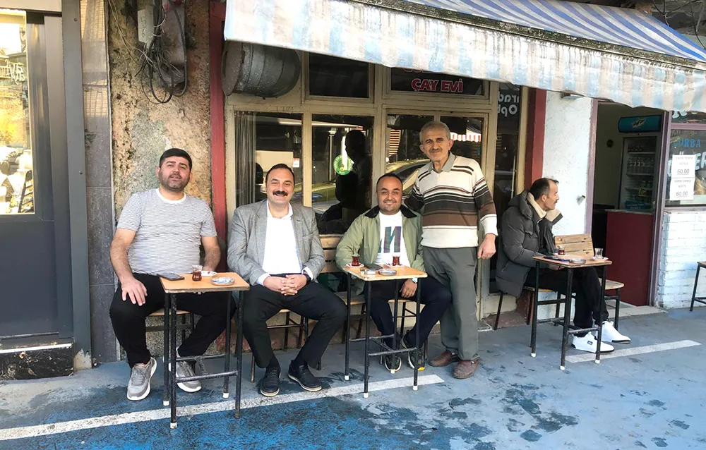 Kozlu’da Başkan Altuğ Dökmeci, sokakta talep ve istekleri dinledi