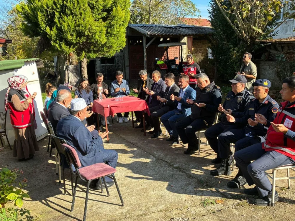 Vali Osman Hacıbektaşoğlu, taziye ziyaretinde bulundu