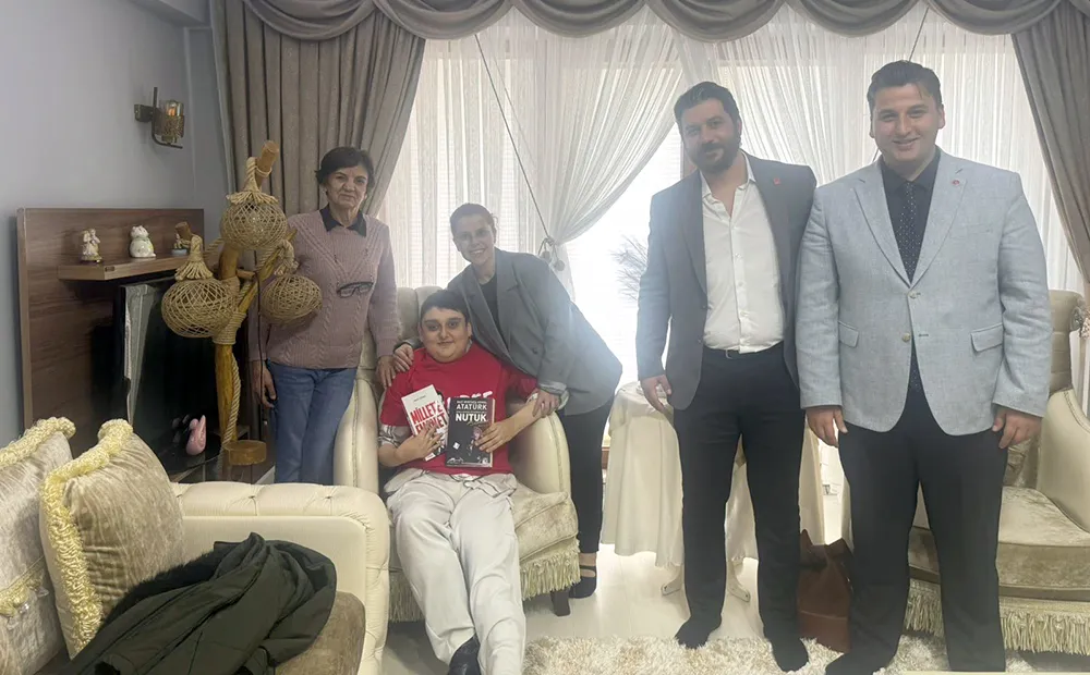 CHP’li Arslan ve ekibi, engelli bireyleri unutmadı