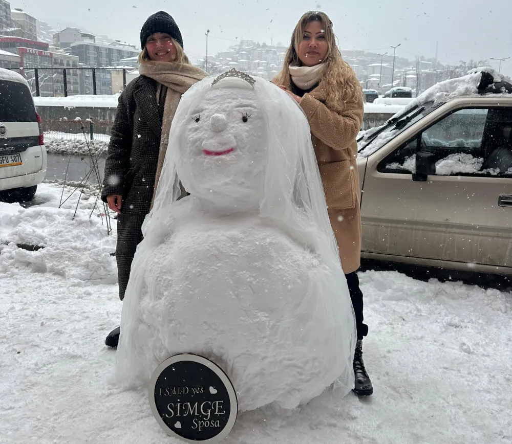 Kardan gelin ilgi odağı oldu