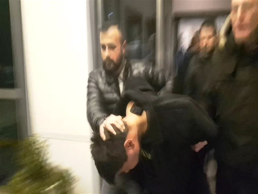 Kardeşi ile yengesini öldürdü...