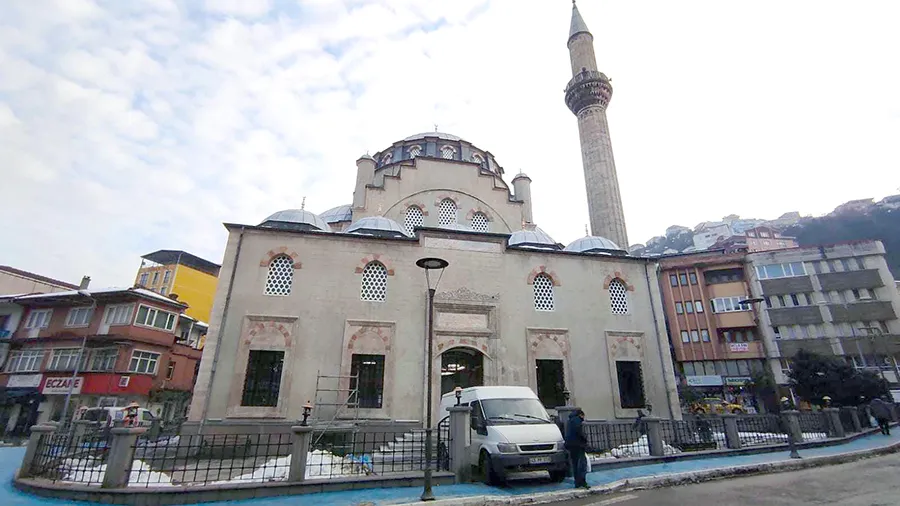 Kozlu Merkez Aziziye Camii ibadete açılacak...