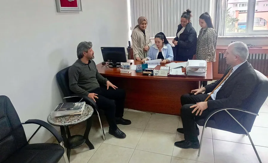 Şentürk, Gençlik Programı öğrencilerini ziyaret etti