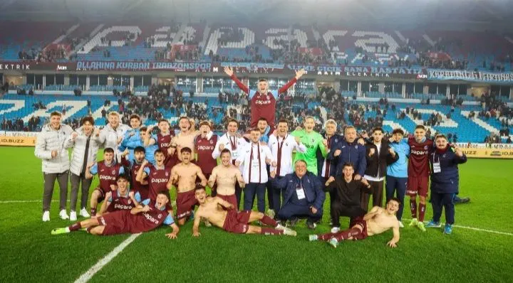 Trabzonspor tarih yazdı… UEFA U19 Gençlik Ligi Çeyrek Finaline yükseldi…