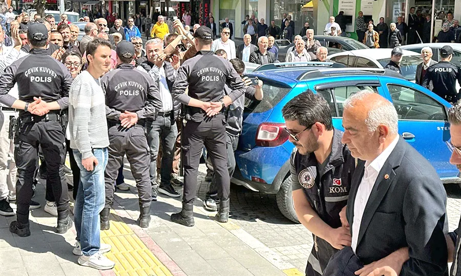 Savcı tutuklama talep etti... Çetin Bozkurt ve arkadaşları mahkemeye sevk edildi...