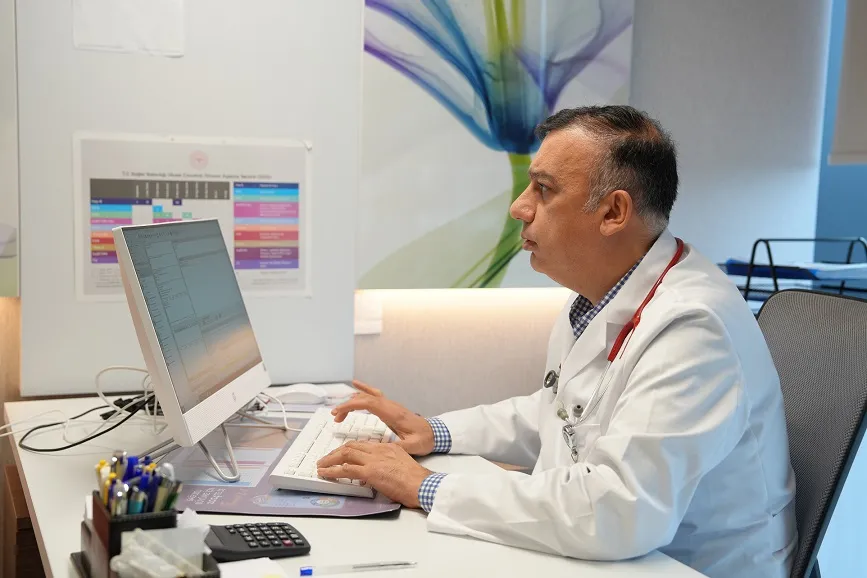 Menenjit saatler içinde hayati risk oluşturabiliyor