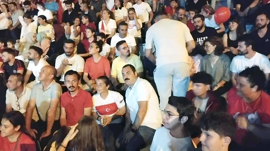 Kozluluların çağrısına Dökmeci sessiz kalmadı… Final maçı için dev ekran kurulacak…