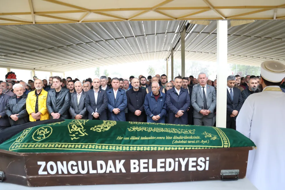 İkbal Bozkurt, Dualarla Son Yolculuğuna Uğurlandı