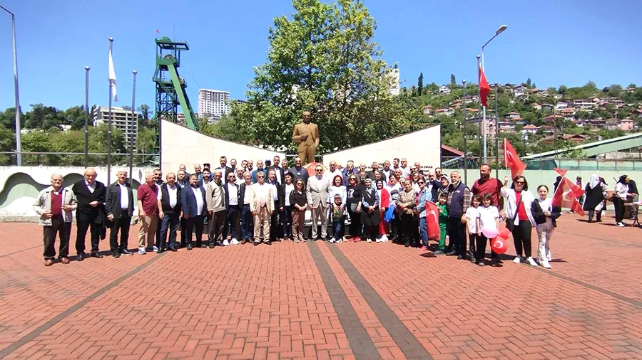 CHP’liler Kozlu’da ATA’nın huzuruna çıktı