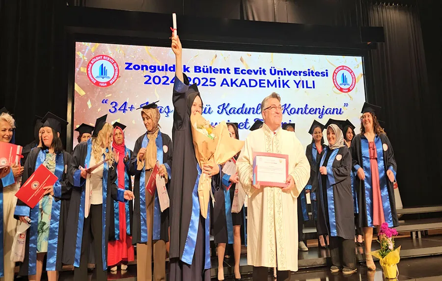 BEUN en özel mezunlarını uğurladı