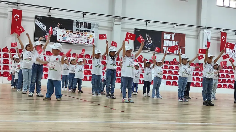 Kozlu Müftülüğü minikler için şenlik düzenledi