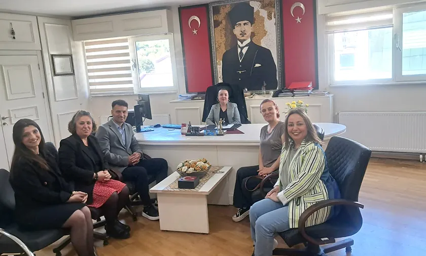 MHP’li Karali, Halk Eğitim Merkezi’ni ziyaret etti
