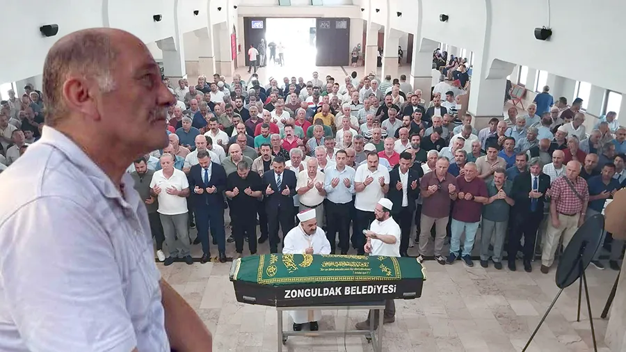Emin Yaşar Karamalak dualarla toprağa verildi