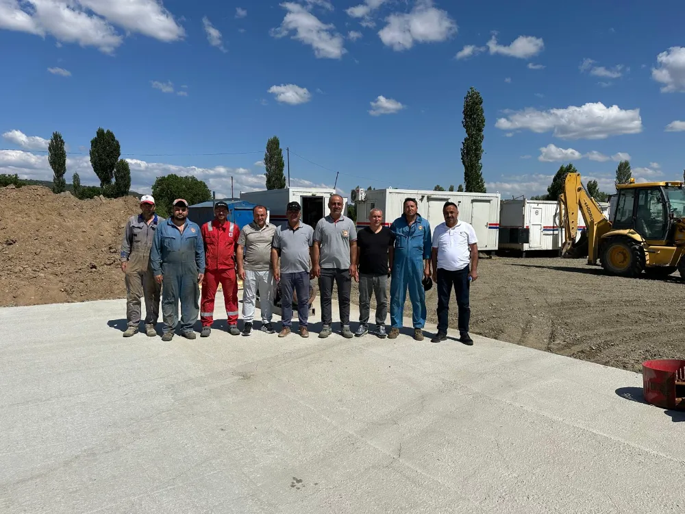 DEMİR, MTA JEOTERMAL KAMPI’NDA İŞÇİLERLE BİR ARAYA GELDİ