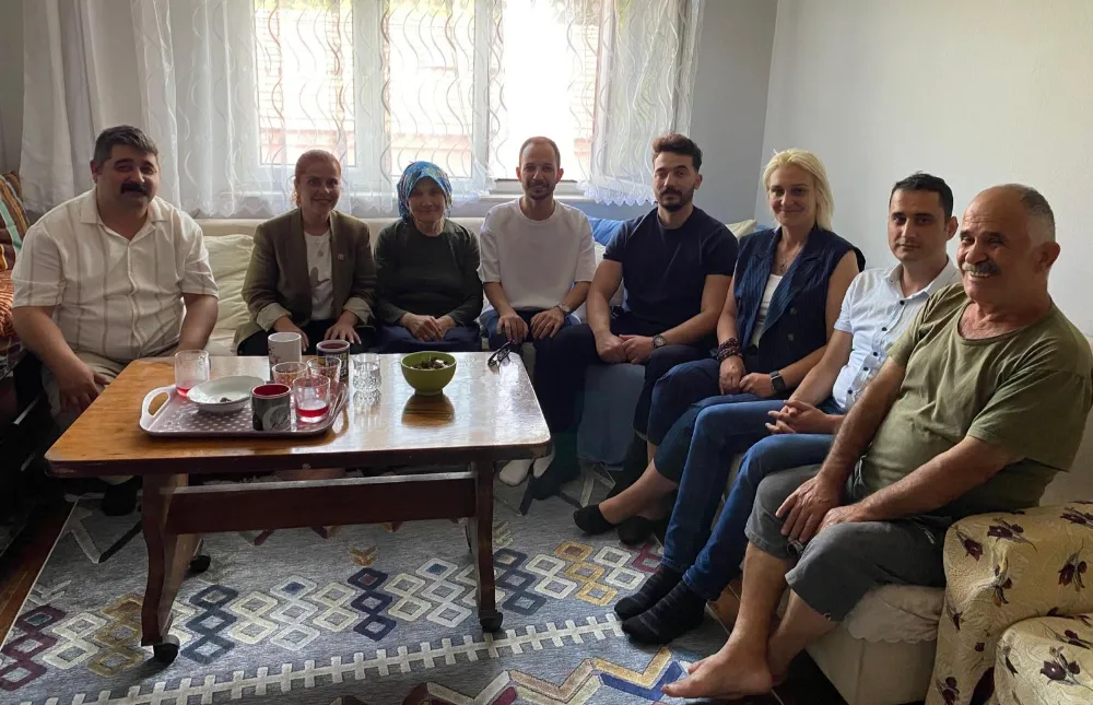 Merve Arslan ve ekibi, köylerde bayramlaştı...