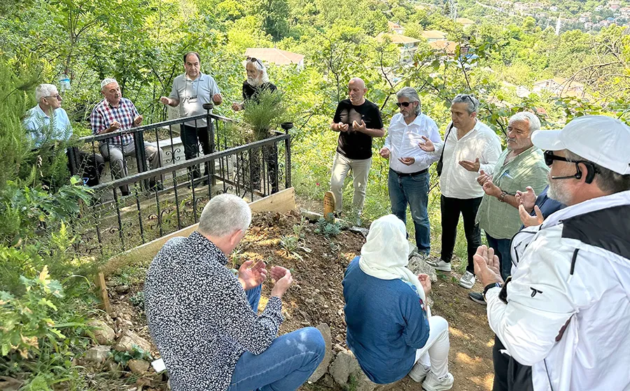 Gazeteci Muzaffer Akgün dualarla anıldı
