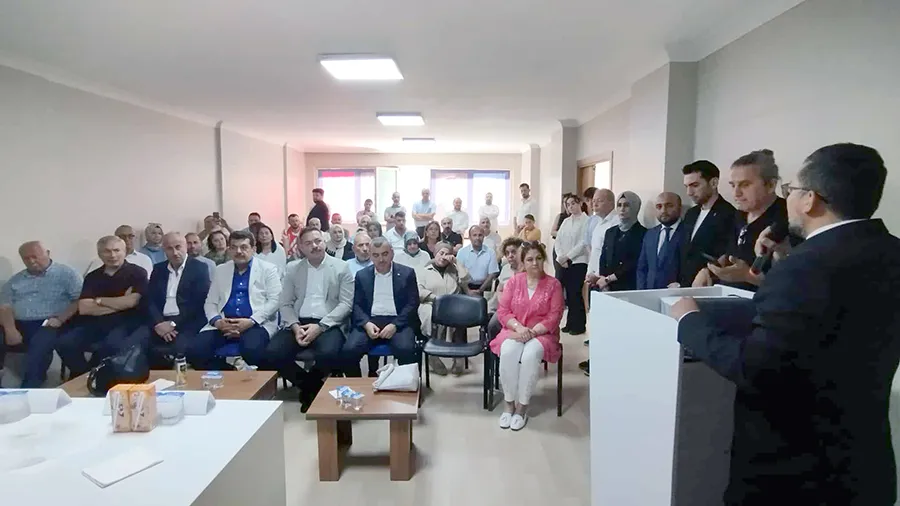 AK Partililer Kozlu’da buluştu… Üst düzey katılım vardı…