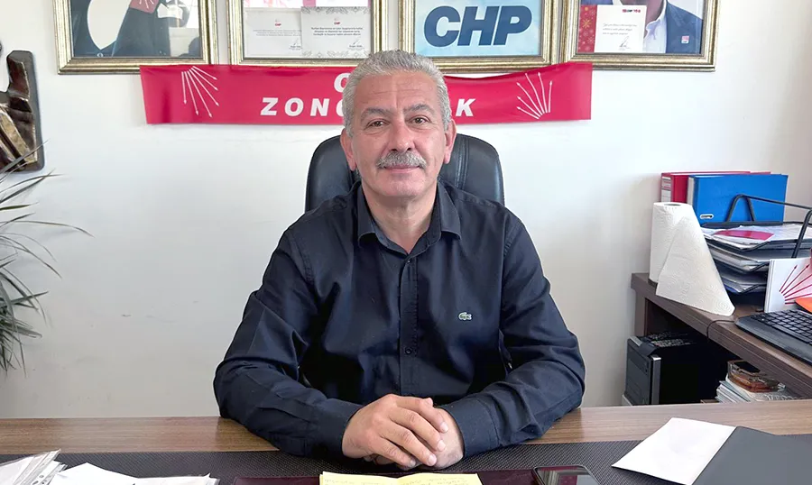 CHP’de duygusal anlar… Osman Zaimoğlu istifa etti…