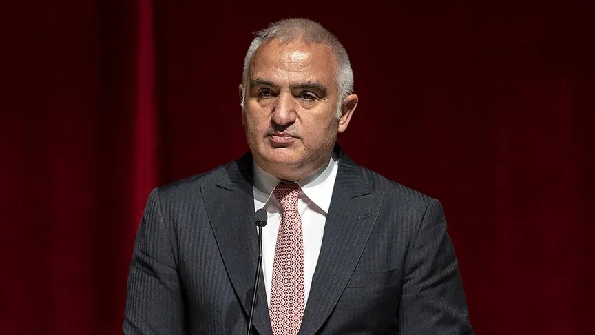 Bakan Mehmet Nuri Ersoy