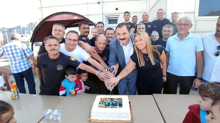 Kozlu’da İtfaiyecilik Haftası kutlandı: Minikler itfaiyecilerle buluştu