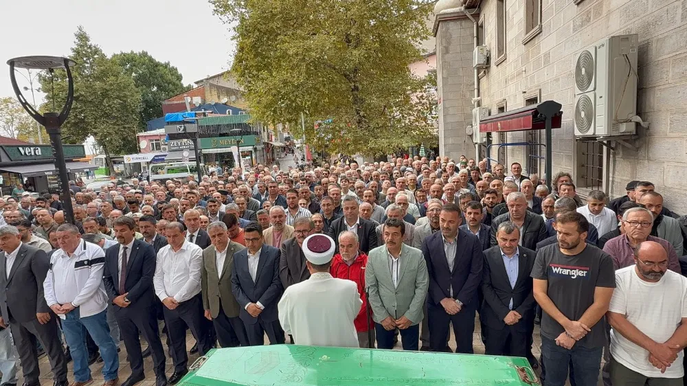Faruk Çaturoğlu’nun annesi son yolculuğuna uğurlandı