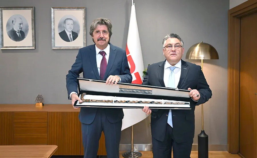 Rektör Prof. Dr. Özölçer’den TRT Yönetim Kurulu Başkanı Prof. Dr. Yılmaz’a ziyaret