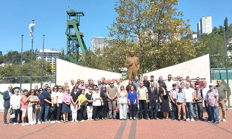 CHP’nin 102. kuruluş yıldönümü Kozlu’da törenle kutlandı